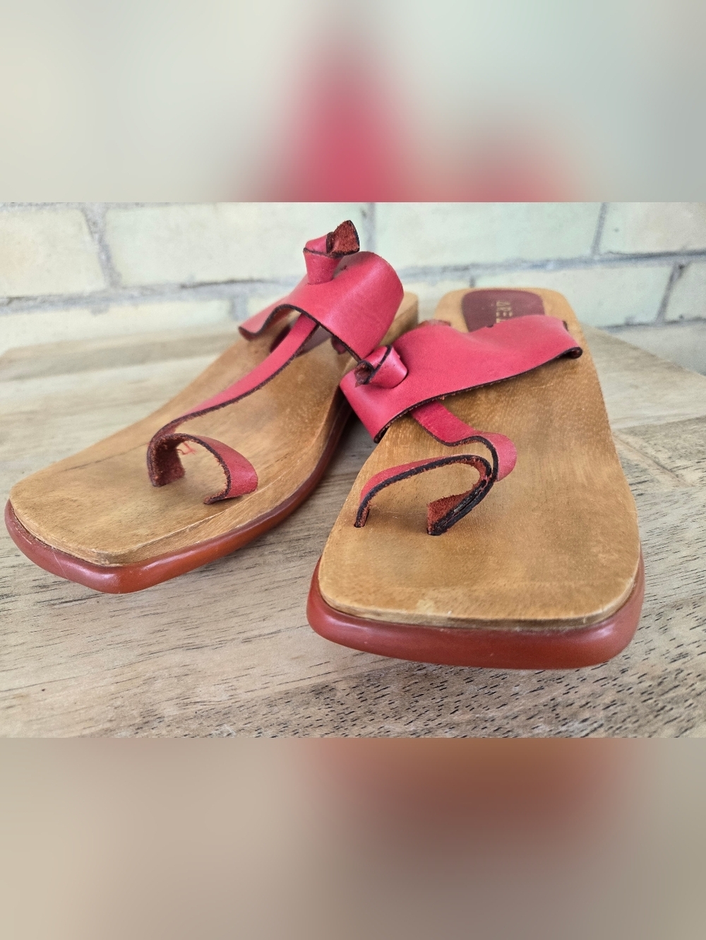 Arezzo Wood & Leather Sandals - Picture 5 of 9